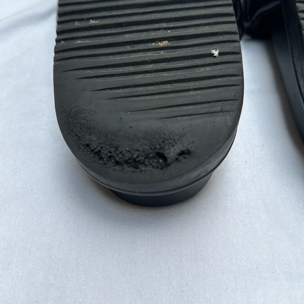 H&M Quilted Pool Shoes - Picture 5 of 7